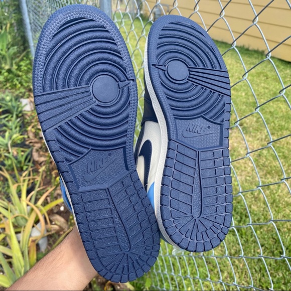 NEW Nike Air Jordan 1 High UNC Obsidian - Picture 6 of 6